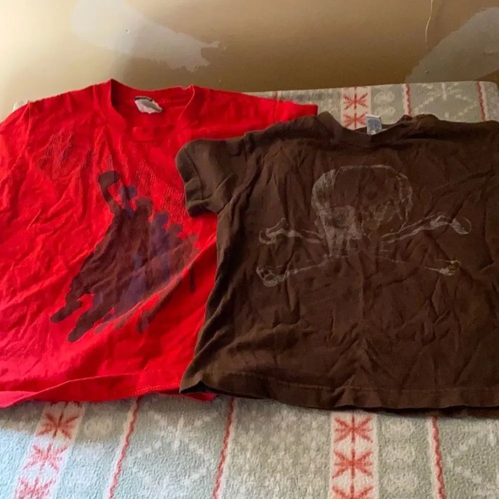 Lot of 2 boy’s t shirts sz. 6-7